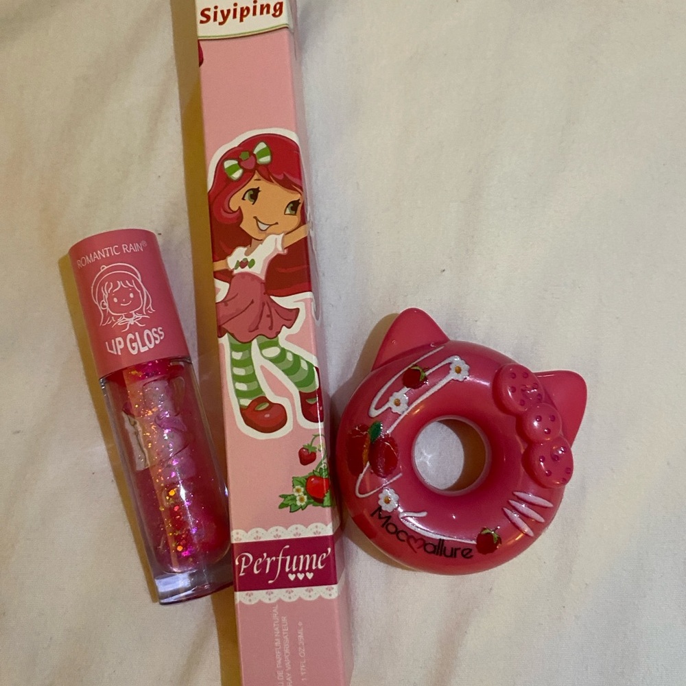 Pink Perfume and Mac Allure Lip Gloss and Romantic Rain Lip Gloss Set